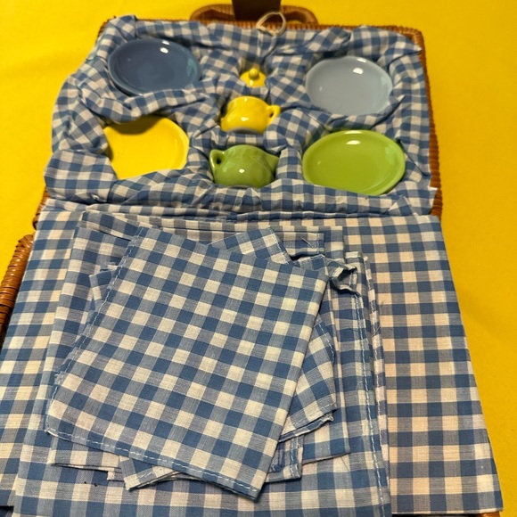 Children’s play picnic set - Picture 4 of 4